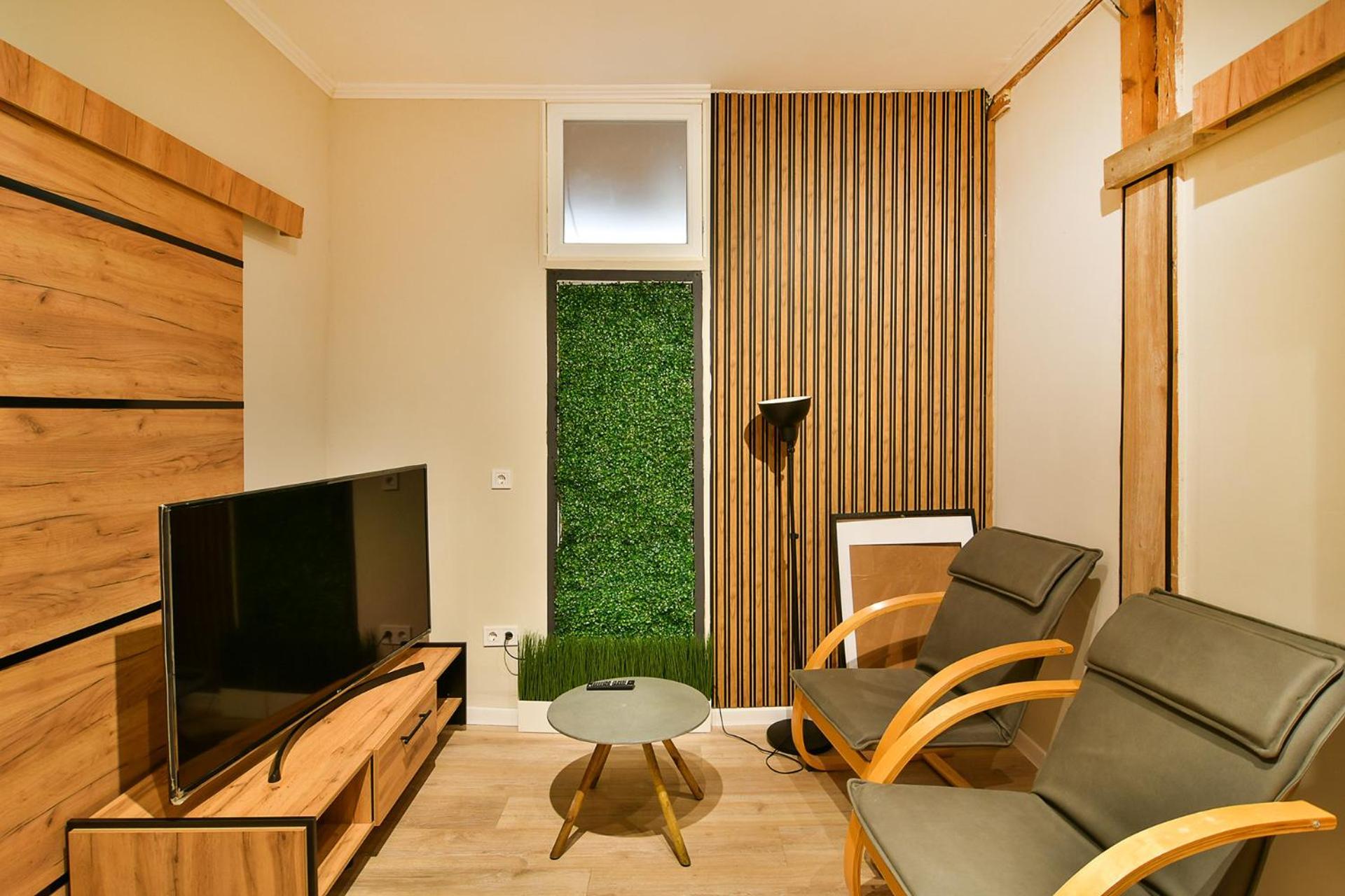 Central Flats With Parking Warna Exterior foto